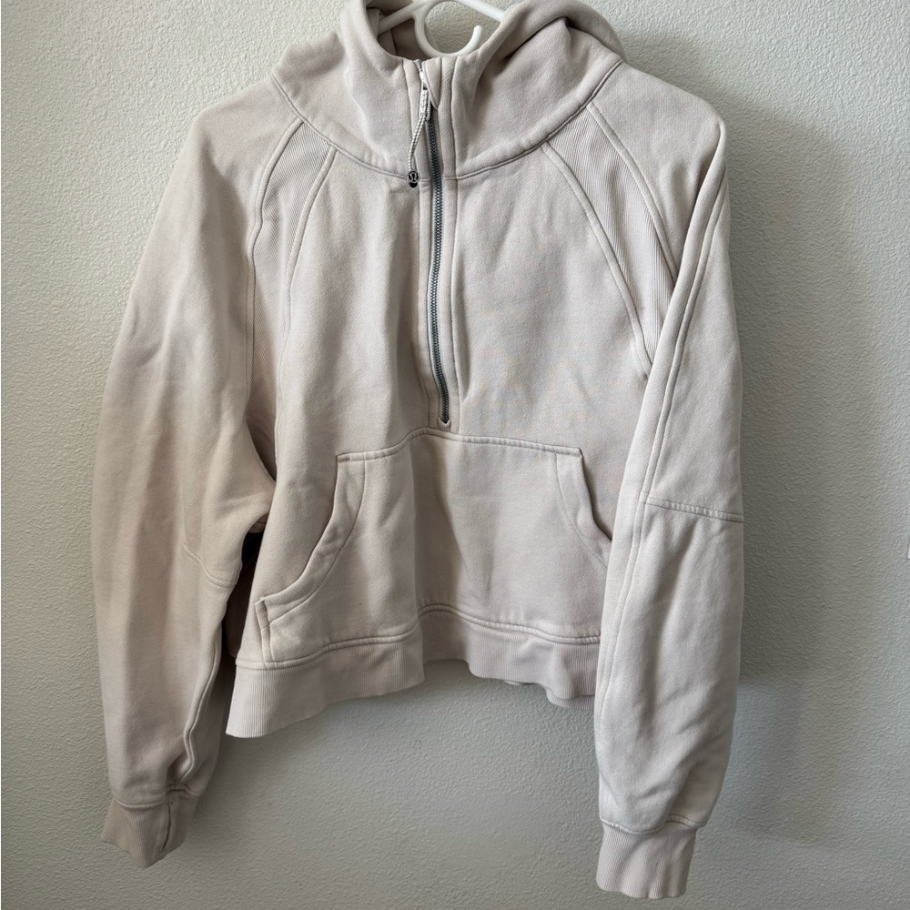 Lululemon cropped Beige Half-Zip scuba